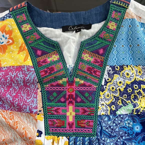 Calessa Embroidered Multi Print Split Round Neck 3/4 Bell Sleeve Woven Tunic. - Picture 5 of 11